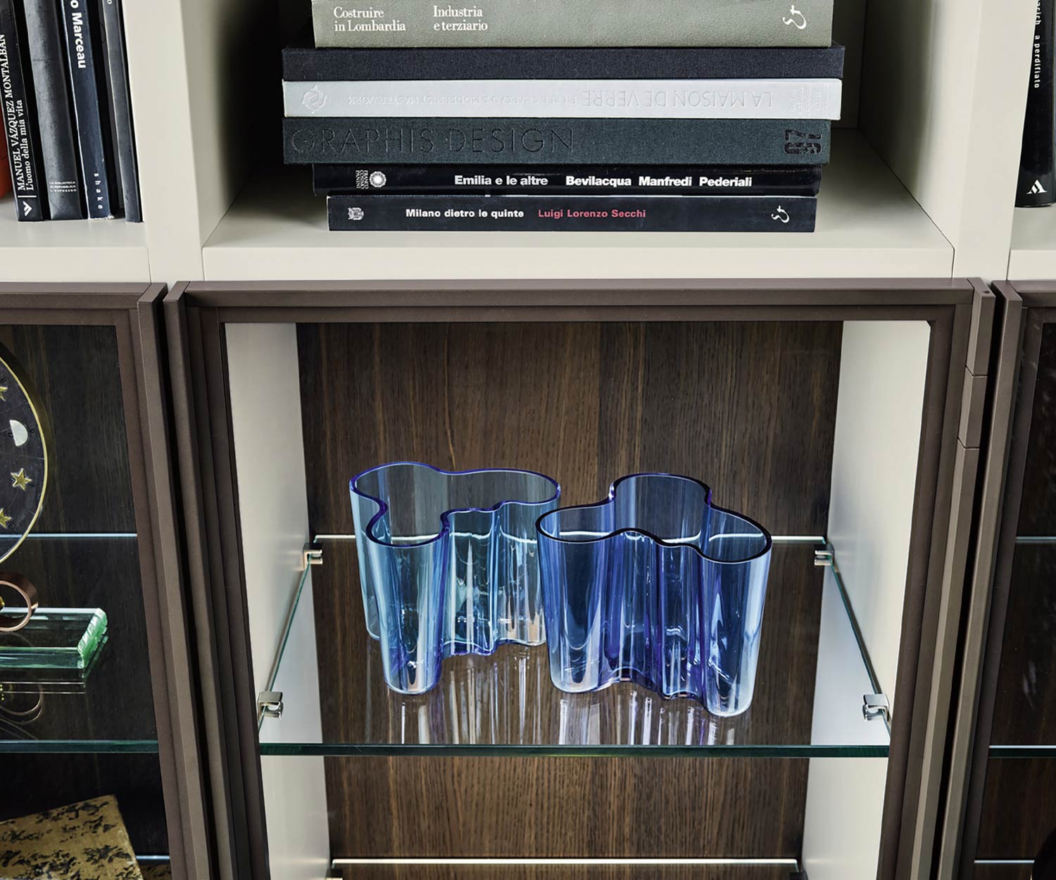 Moderna Livitalia Libreria di design C60 con scaletta e vetrinetta Moderna Livitalia Libreria di design C60 con scaletta e vetrinetta